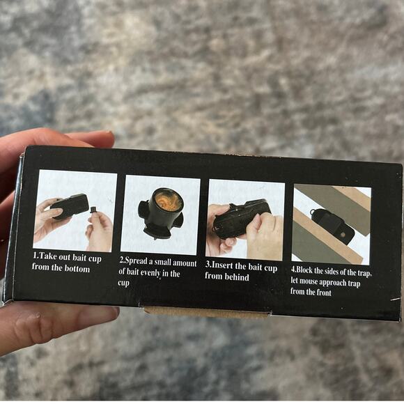 Small  Mouse Traps for Home 12 Pack Reusable - Picture 3 of 5